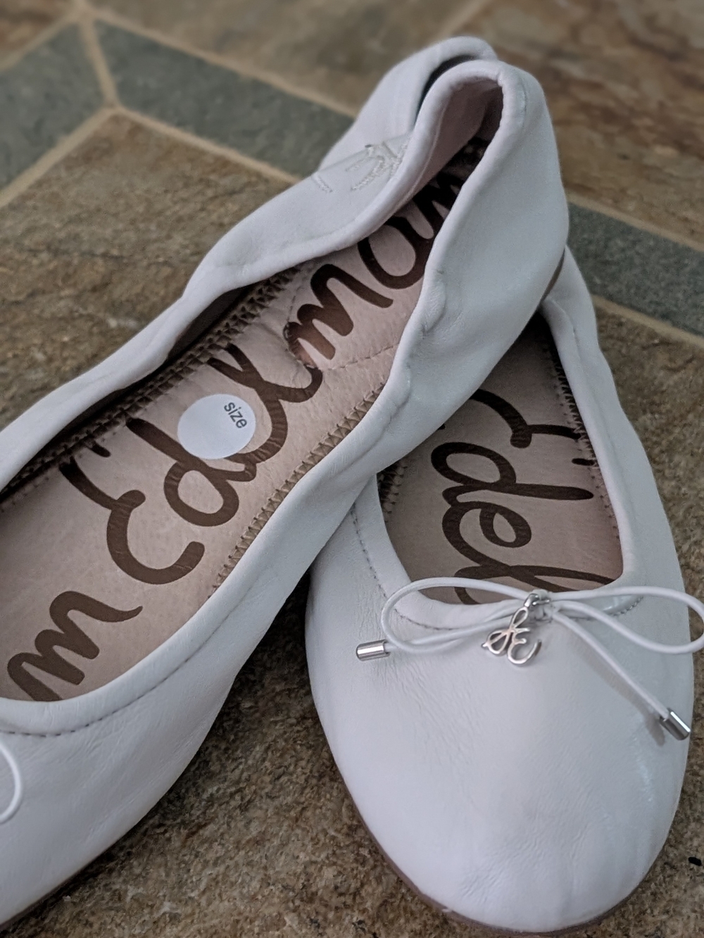 Sam Edelman Felicia White Ballet Flats with Bow Silver Logo Sz 10.